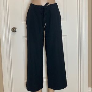 Lululemon On the fly wide leg pants.